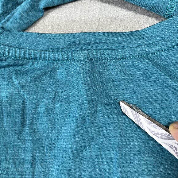 Segments Shirt Womens Medium Blue Long Sleeve Performance Base Layer Athletic - Picture 8 of 8